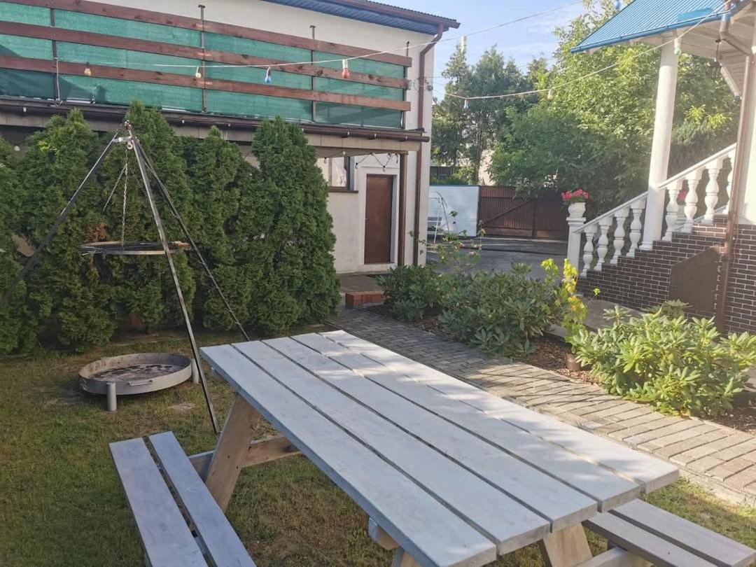 Uslugi Noclegowe I Gastronomiczne Dla Ludnosci Robert Mielcarek Kobyla Góra Extérieur photo